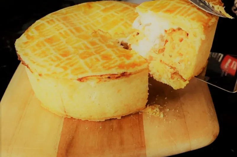 Empadão de Frango Cremoso