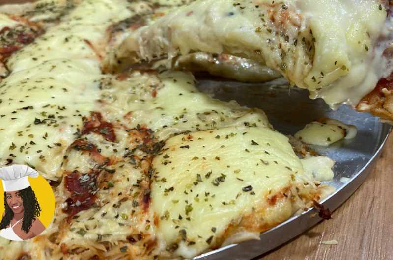 Pizza de frango com requeijão