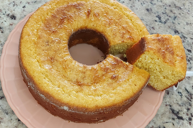 Bolo de Milho com Leite Condensado