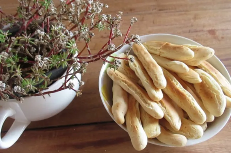 Biscoito de Polvilho com Creme de Leite e Queijo