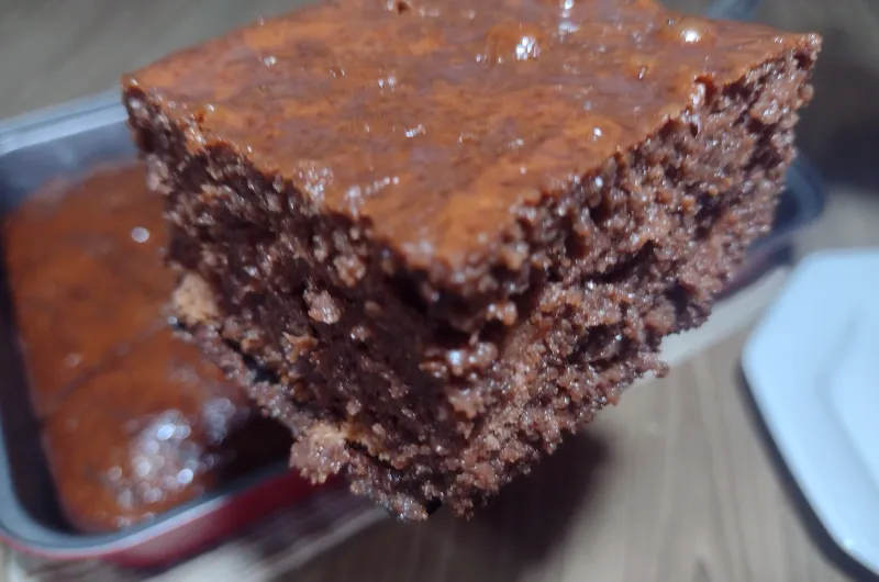 Bolo de Chocolate Molhadinho