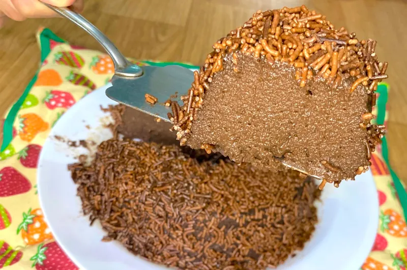 Brigadeirão pronto em 20 minutos