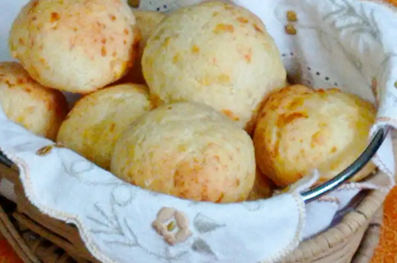 Pãozinho de tapioca fácil e delicioso