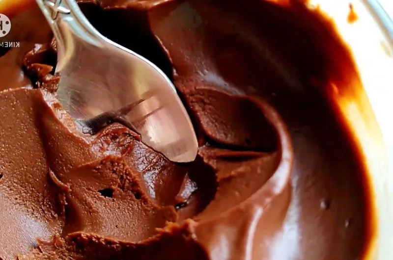 Sobremesa de Abacate com Chocolate