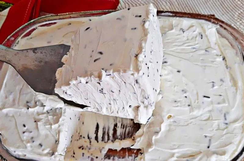 Sobremesa Gelada com Leite Condensado, Creme de Leite e Chantilly