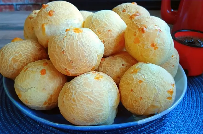 Pão de Queijo Mineiro