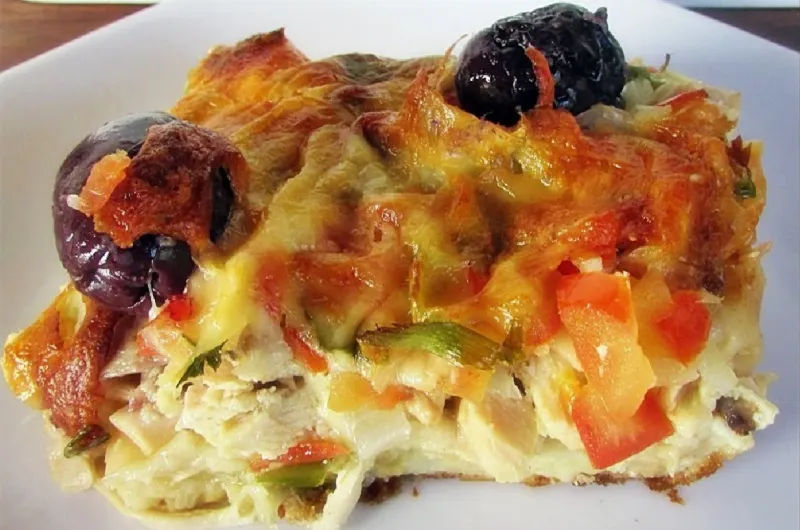 Torta de Frango com Massa de Pão Amanhecido