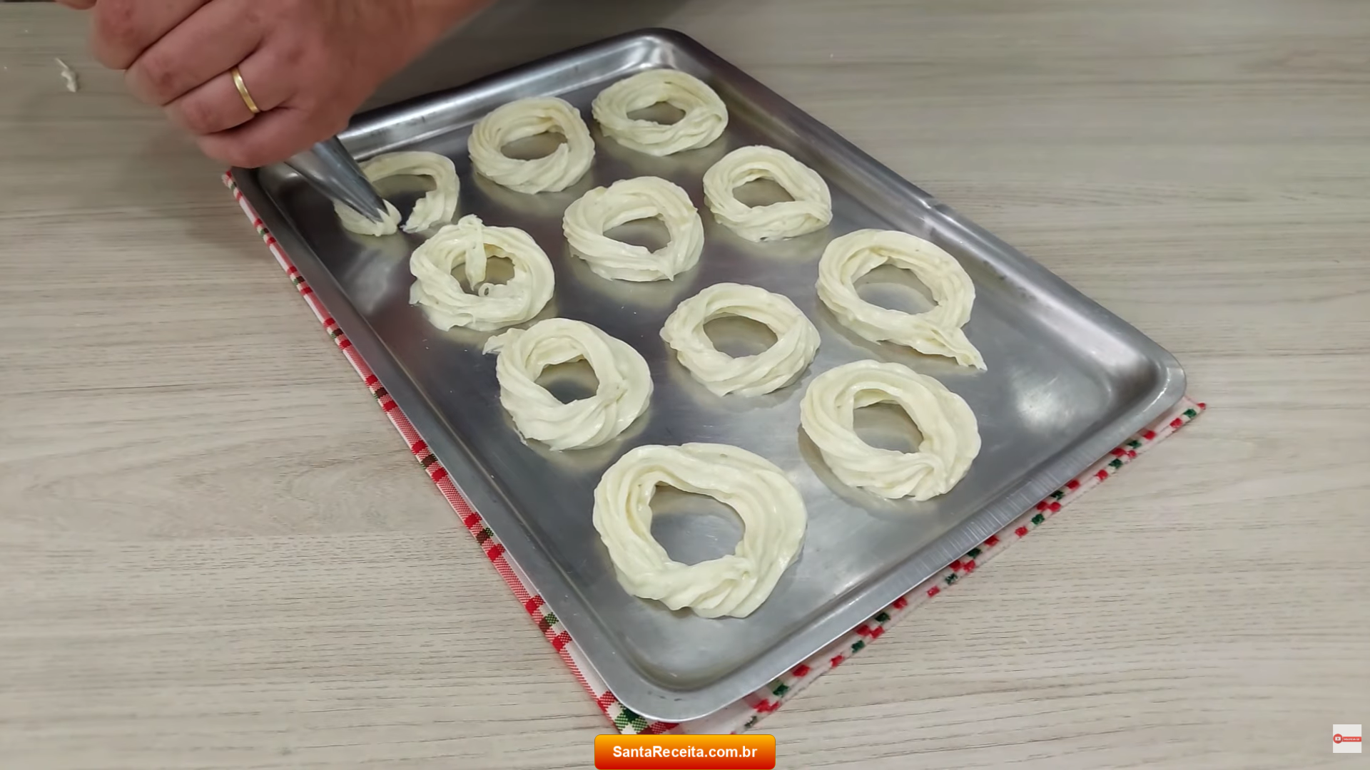 preparandorosquinhadepolvilhocomqueijo