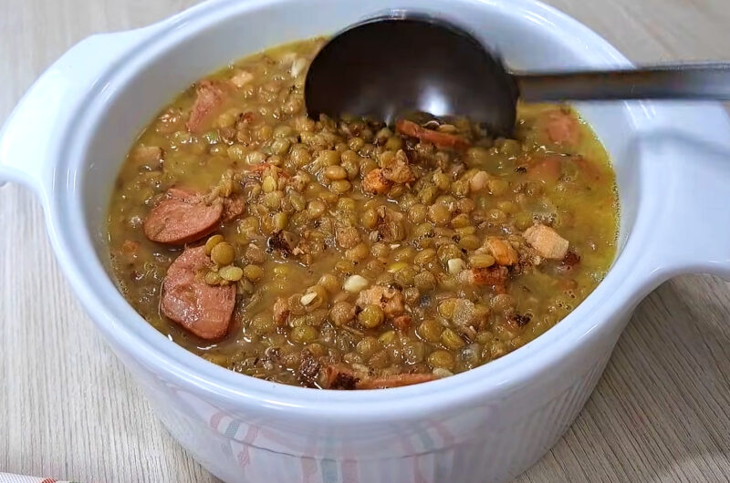 Lentilha com Calabresa e Bacon