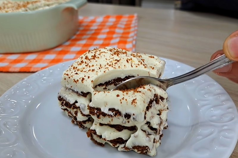 Torta de Bolacha Cremosa
