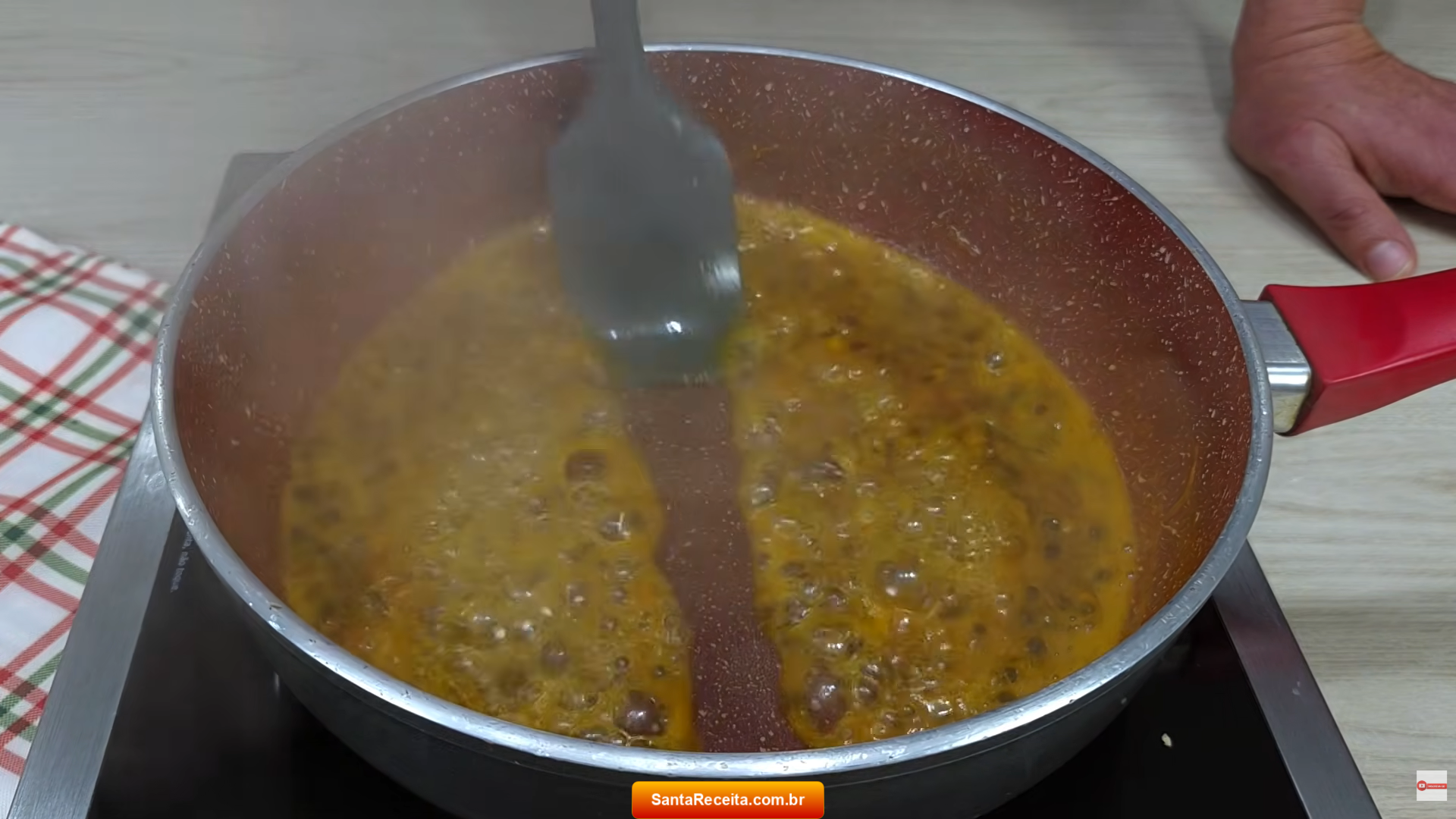 fazendo-calda-de-maracuja
