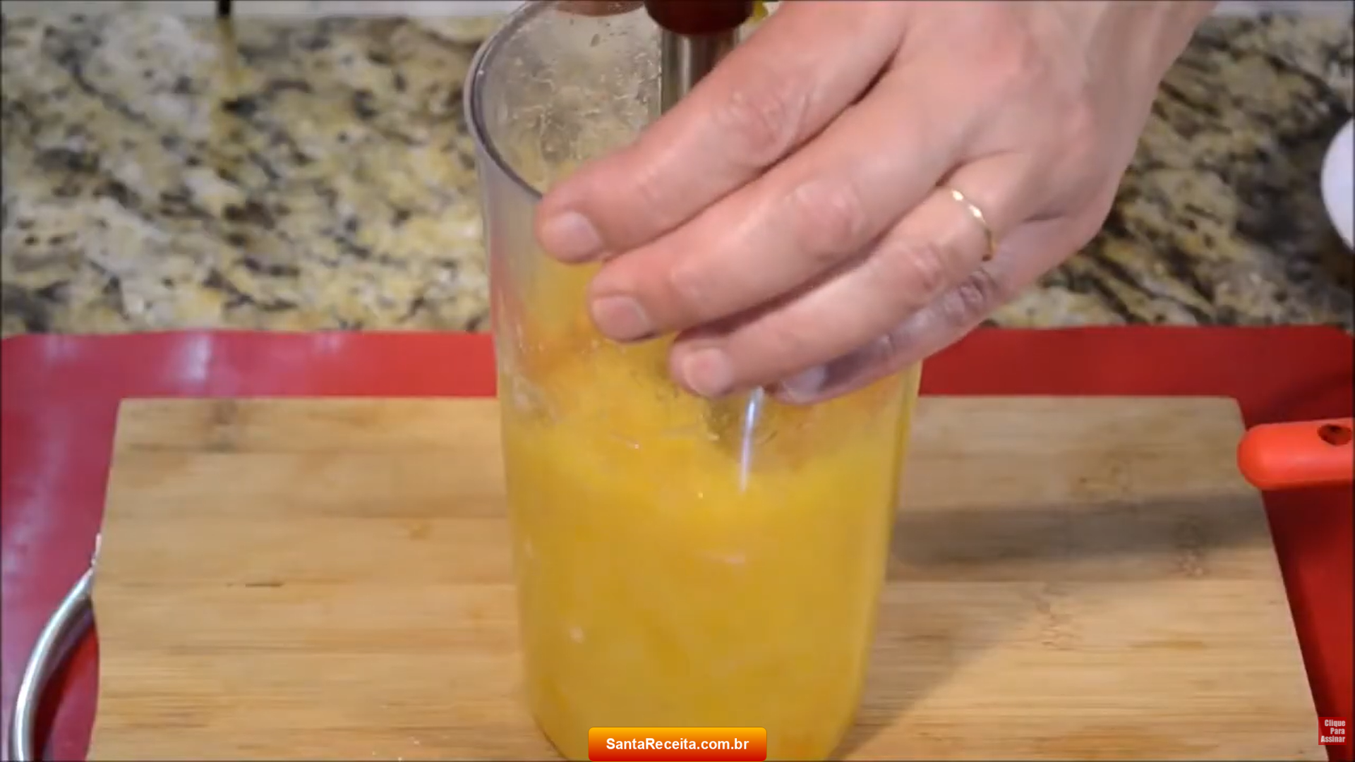 fazendo-coulis-de-damasco