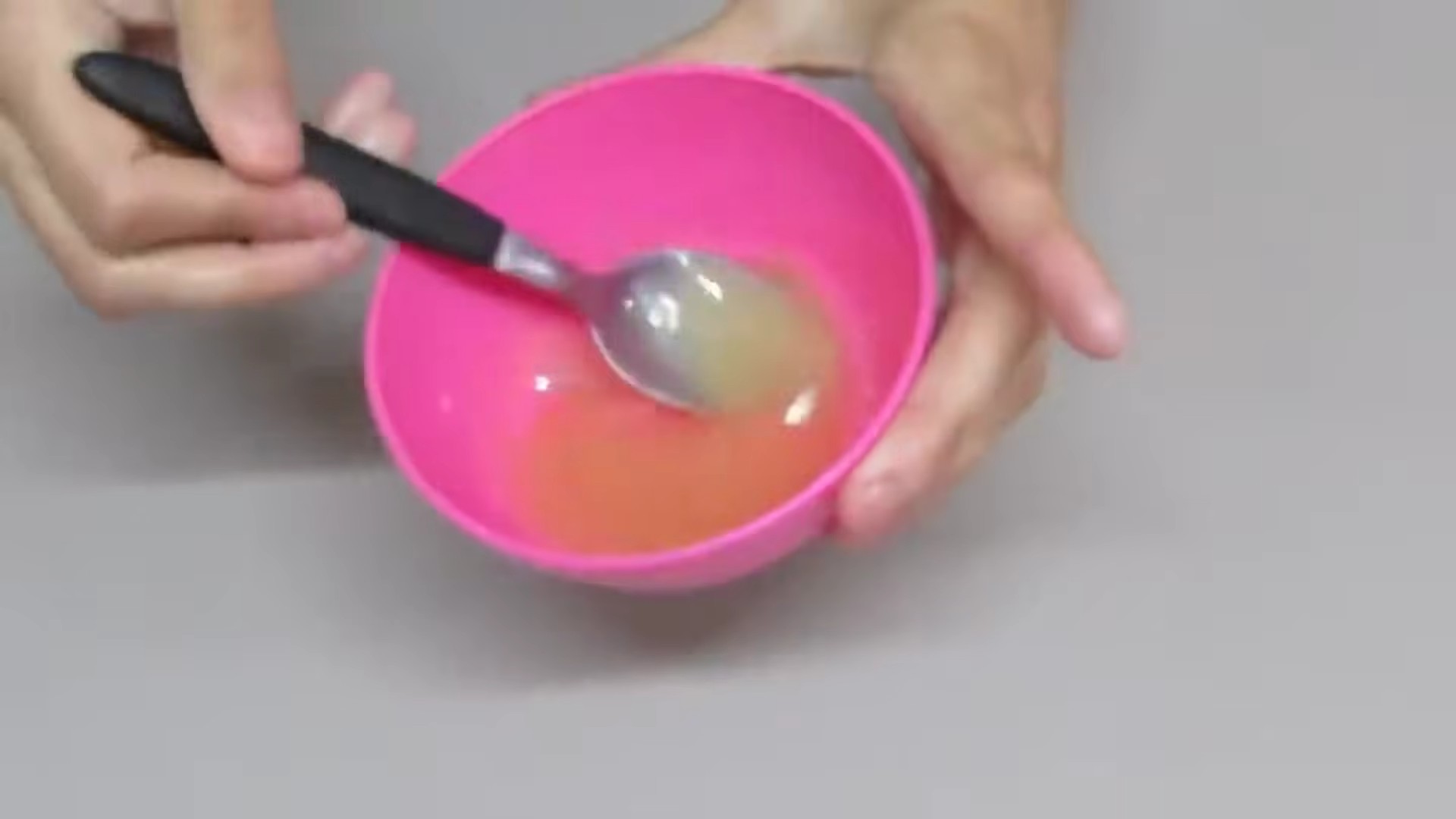 gelatina-incolor-derretida